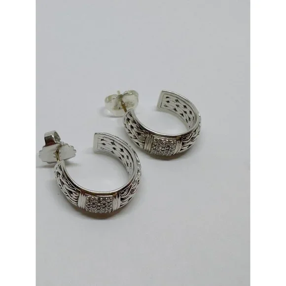 John Hardy $1350Diamond Carved Chain Pave Medium Hoop Earrings 18kt Post .50CT